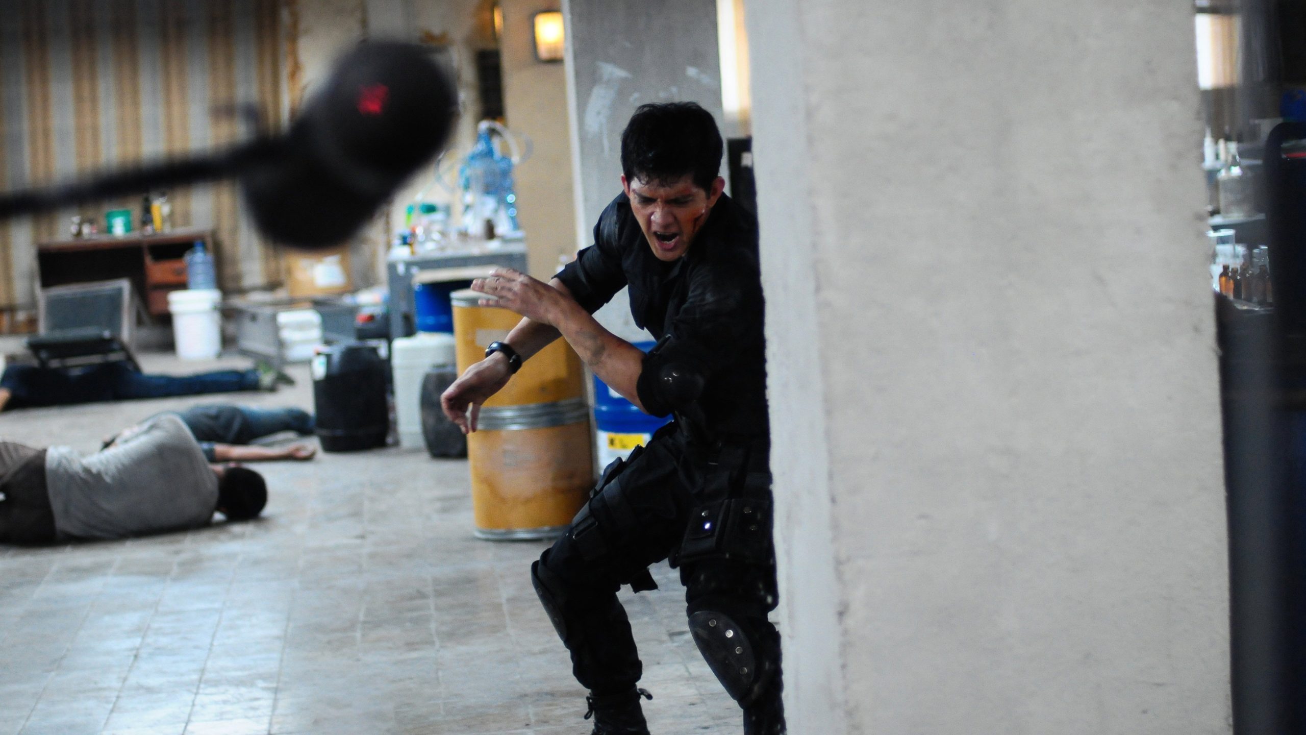 Film Action Koreografi Brutal - The Raid (2012)