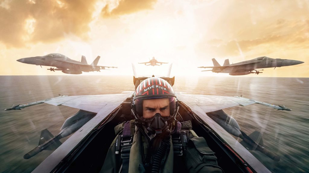 Perbedaan Film dan Movie - Top Gun Maverick (Movie)