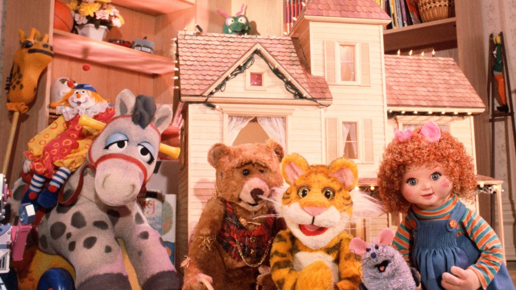 Film & Series Live-Action Tentang Mainan Hidup - The Christmas Toy