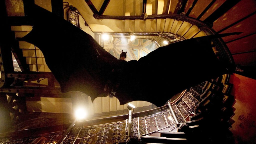 10 Rekomendasi Film Christopher Nolan - Batman Begins (2005)
